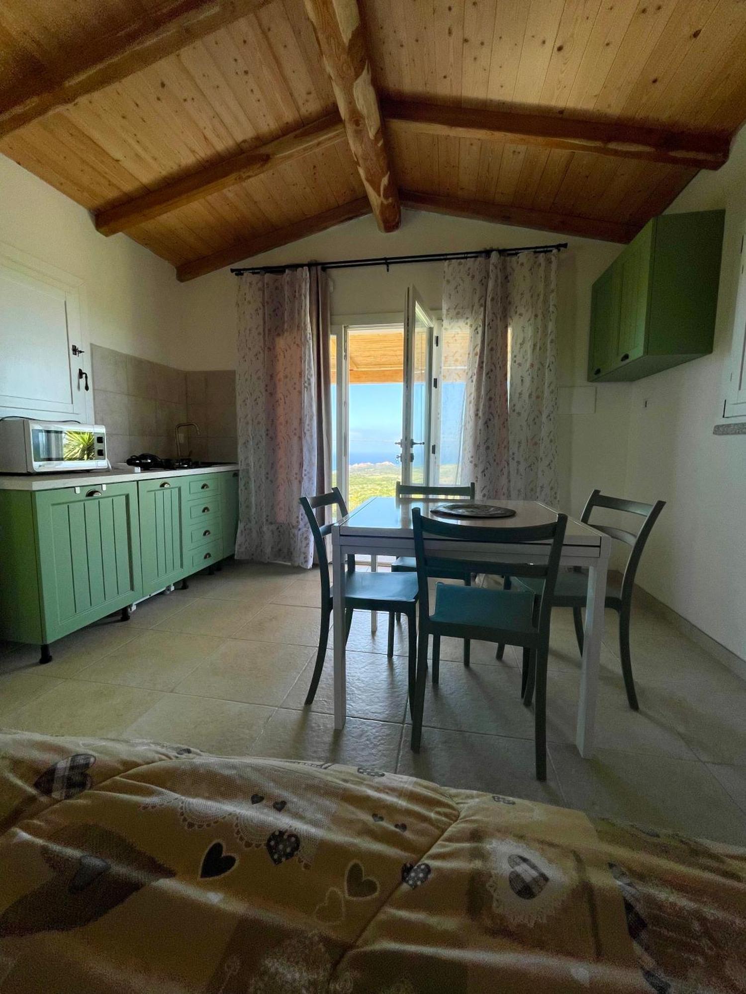 Isola Rossa Appartamenti Paduledda Luaran gambar